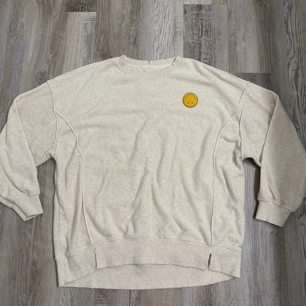 Aerie Smiley Face Distressed Cream Crewneck Sweatshirt size medium